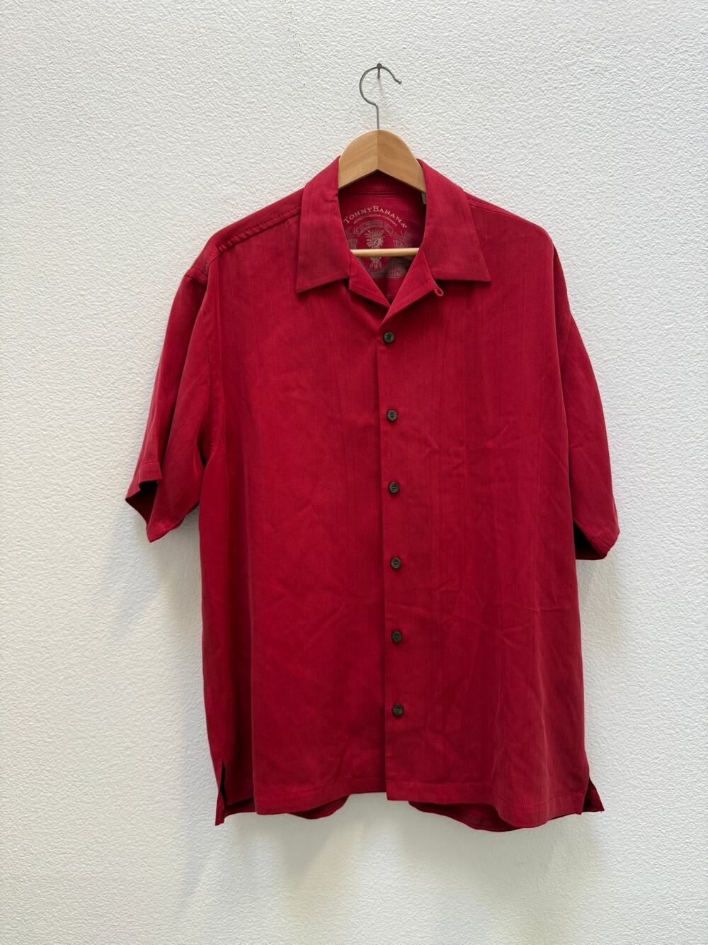 Tommy Bahama Silk Shirt Mens Large Red Burgundy Shadow Stripe Camp Aloha Beach